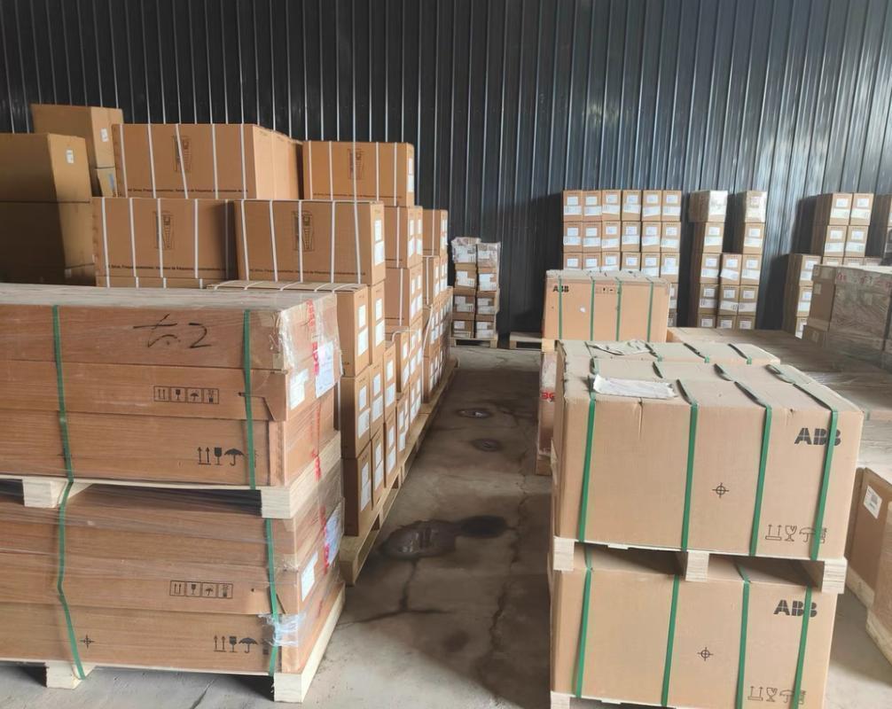 ACH580-01-018A-4 ABB Frequency Converte 7.5 KW Brand New