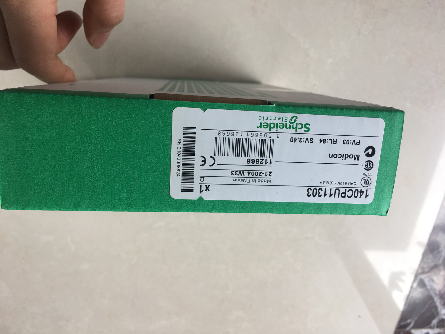 140CPU11303 Schneider CPU Modicon Quantum - 1 Modbus plus, 2 Modbus RS232 NEW IN BOX