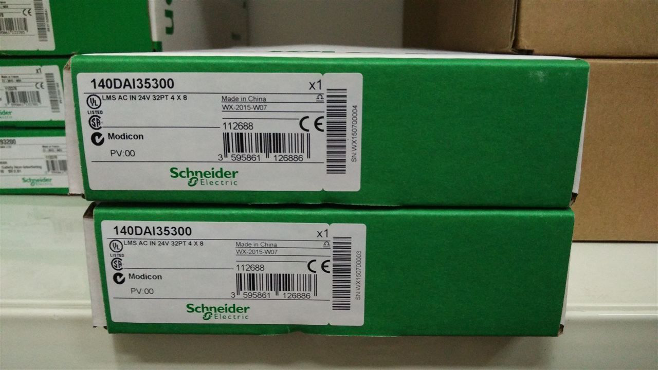 140DAI35300 Schneider discrete input module - 32 I - 24 V AC NEW IN BOX