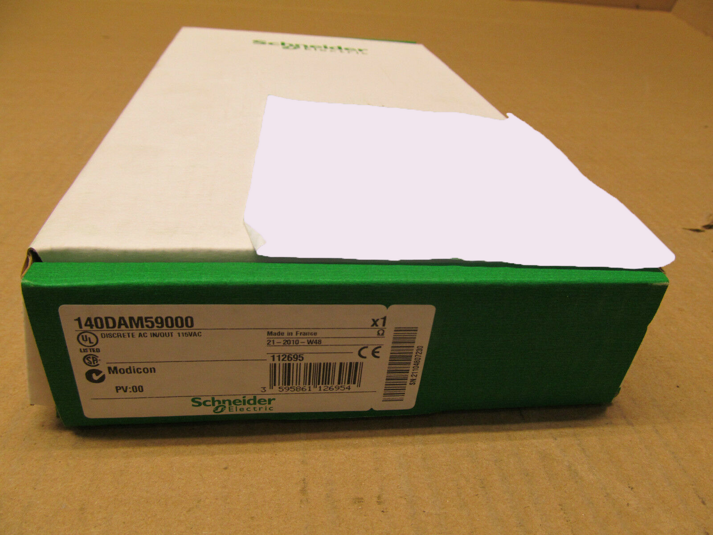 140DAM59000 Schneider discrete I/O module - 16 I - 115 V AC - 8 O solid state