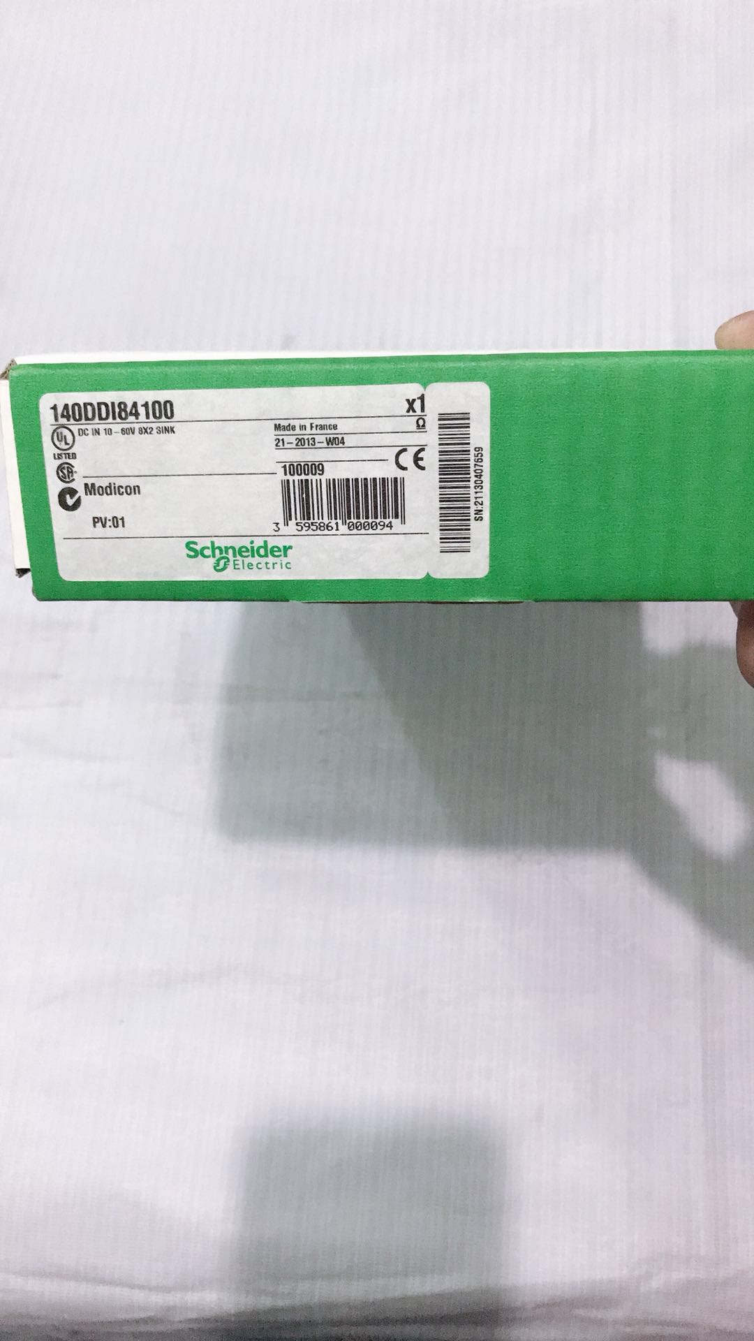140DDI84100 Schneider discrete input module - 16 I - 10..60 V DC NEW IN BOX