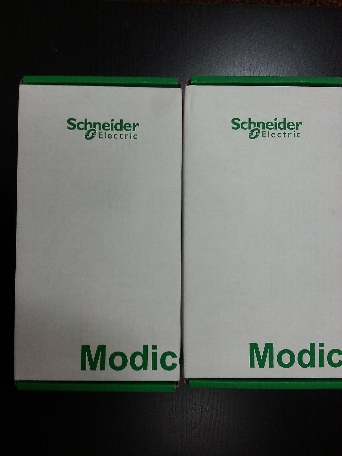 140DDO35310 Schneider discrete output module negative logic NEW IN BOX