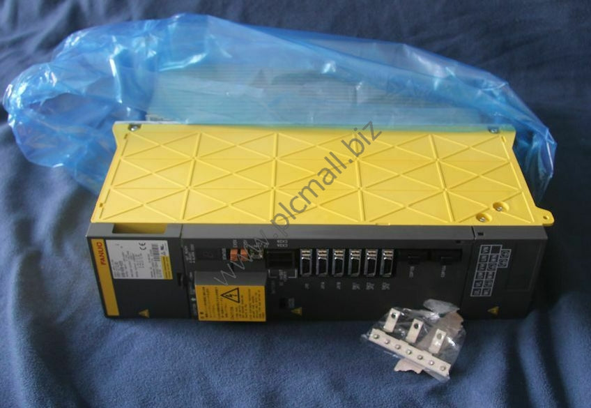 A06B-6096-H305 Fanuc Servo drive SVM3-12/12/40 New in box