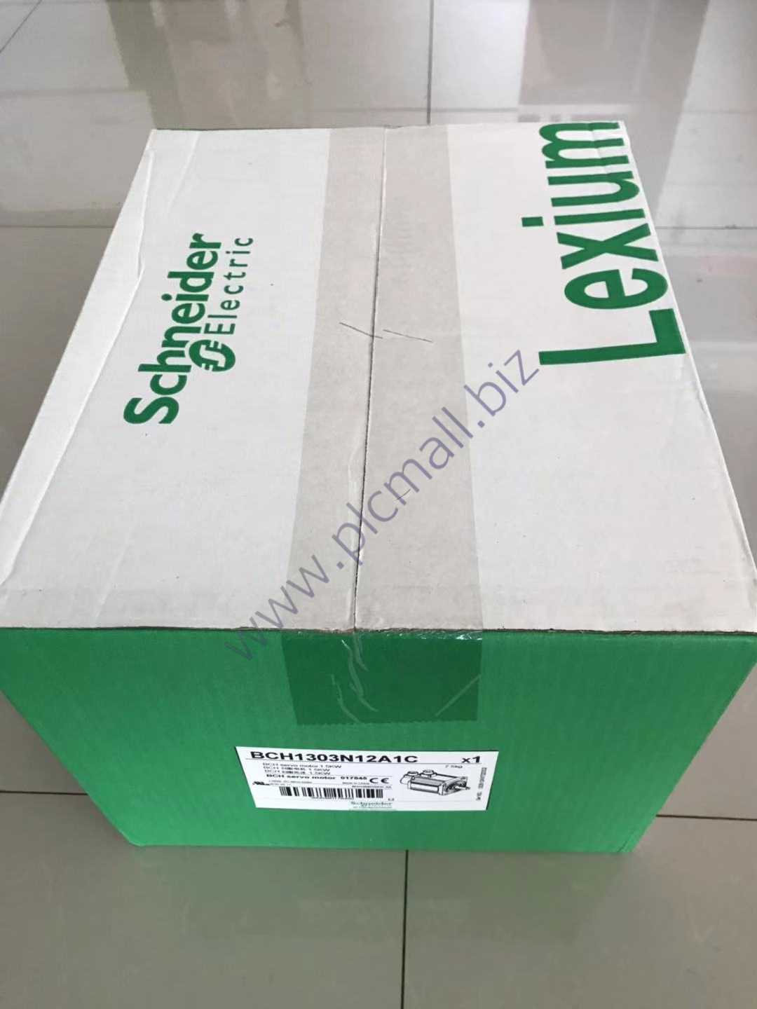 BCH1303N12A1C Schneider-Servo Motor NEW IN BOX Fast transportation
