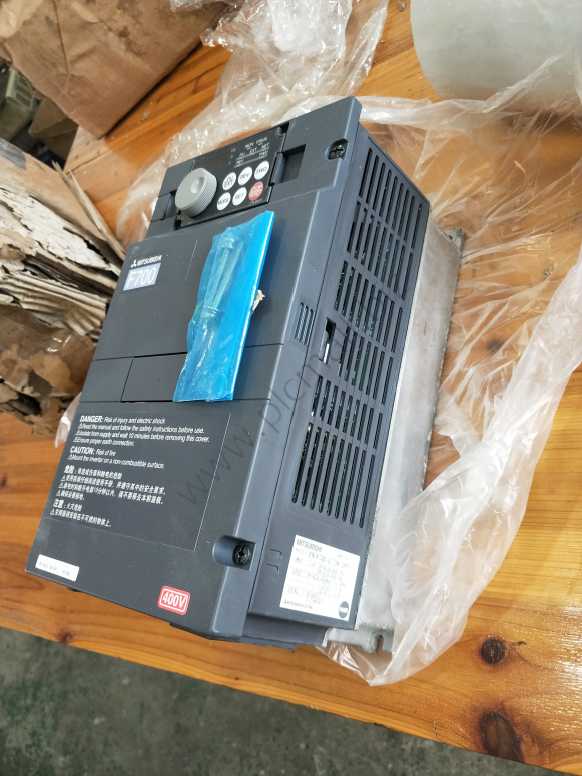 FR-F740-0.75K-CHT1 Mitsubishi inverter 380V Fast transportation Used