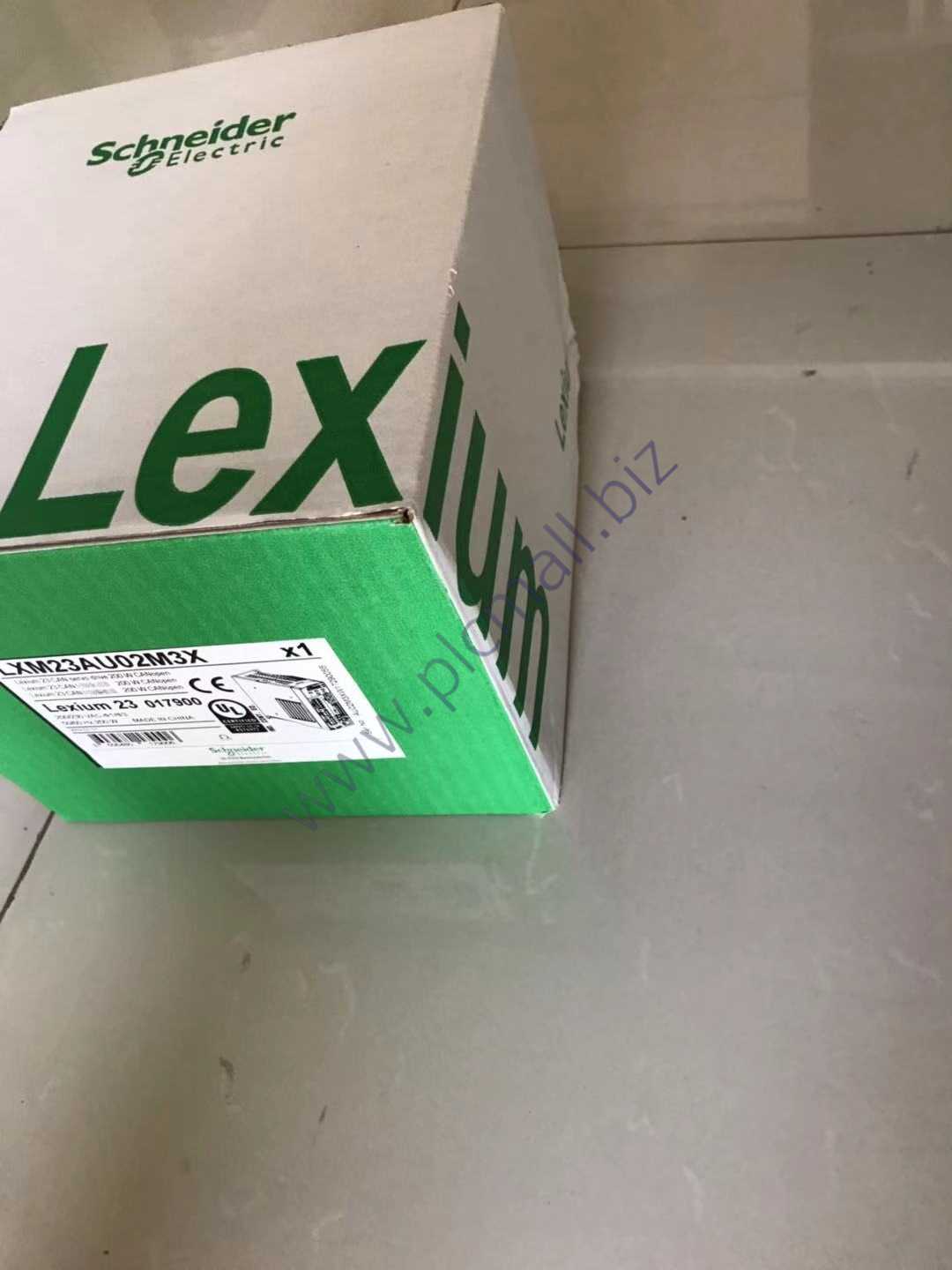 LXM23AU02M3X Schneider-Servo Drive NEW IN BOX Fast transportation