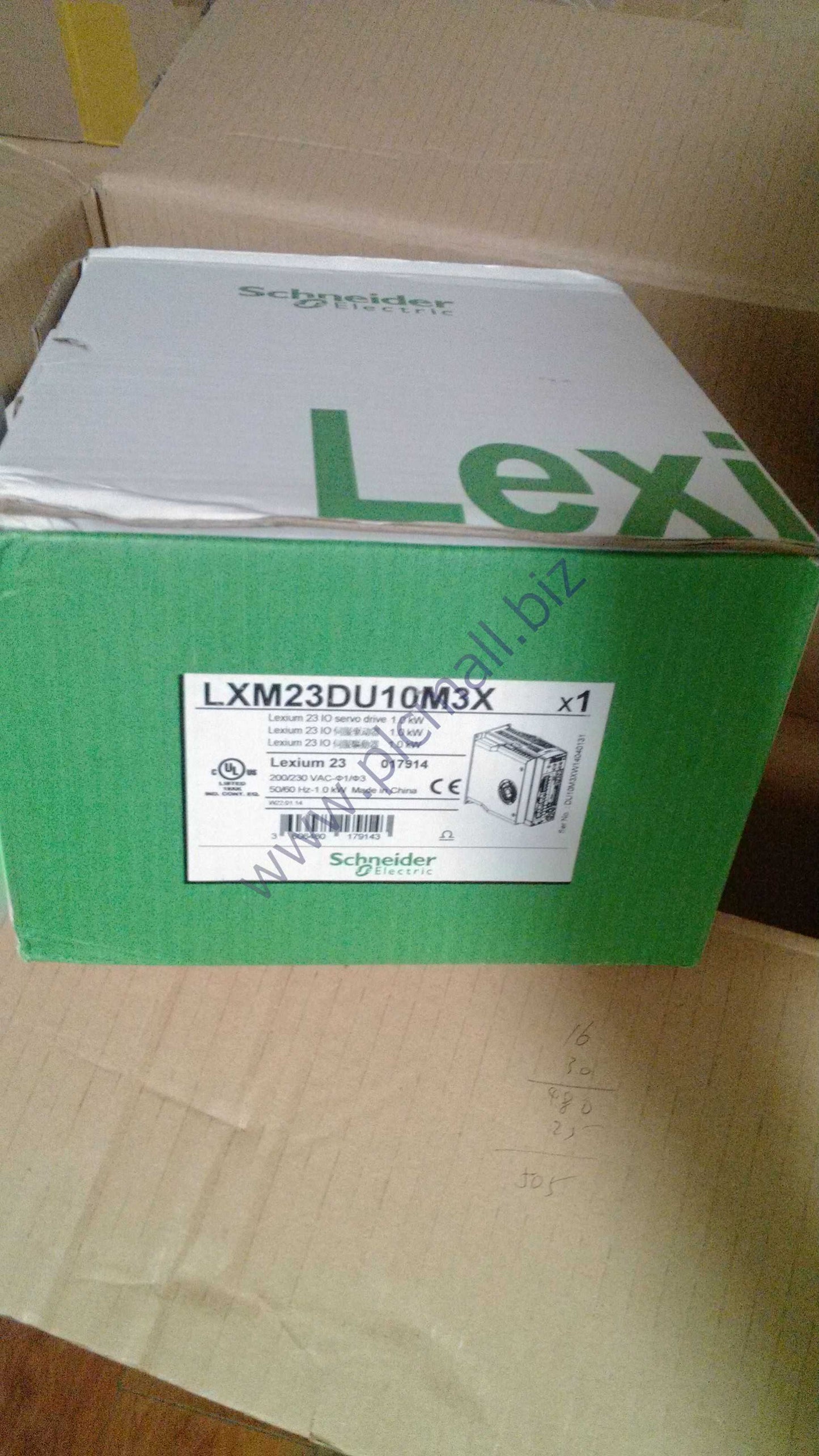 LXM23DU10M3X Schneider-Servo Drive NEW IN BOX Fast transportation
