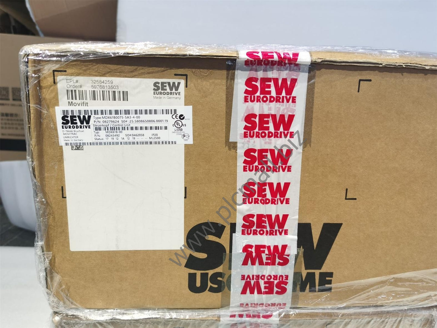 MDX61B0075-5A3-4-00 SEW Saiwei frequency converter New in box