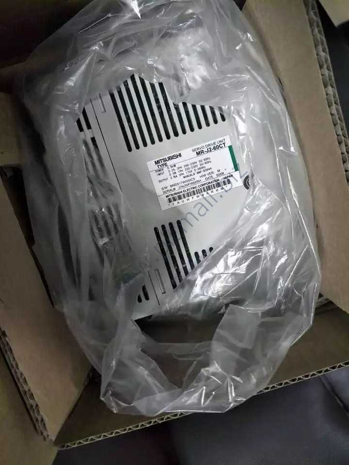 MR-J2-60CT Mitsubishi Servo Driver NEW IN BOX Fast transportation