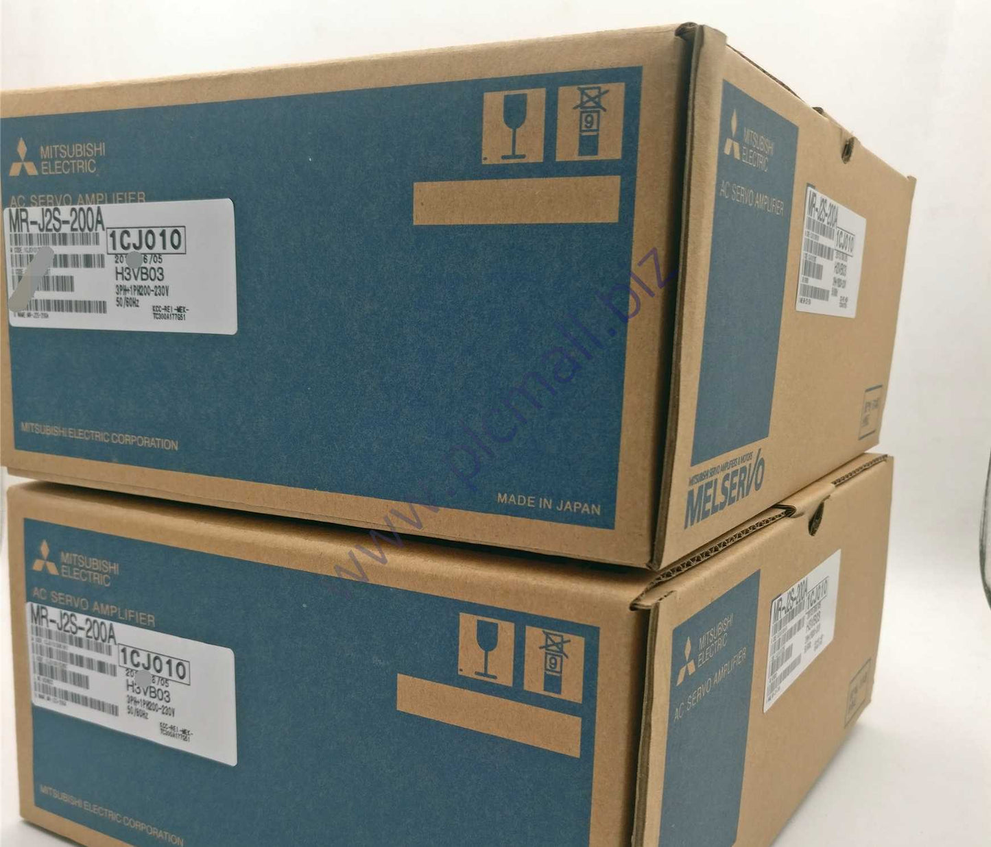 MR-J2S-200A Mitsubishi AC server Driver NEW IN BOX Fast transportation