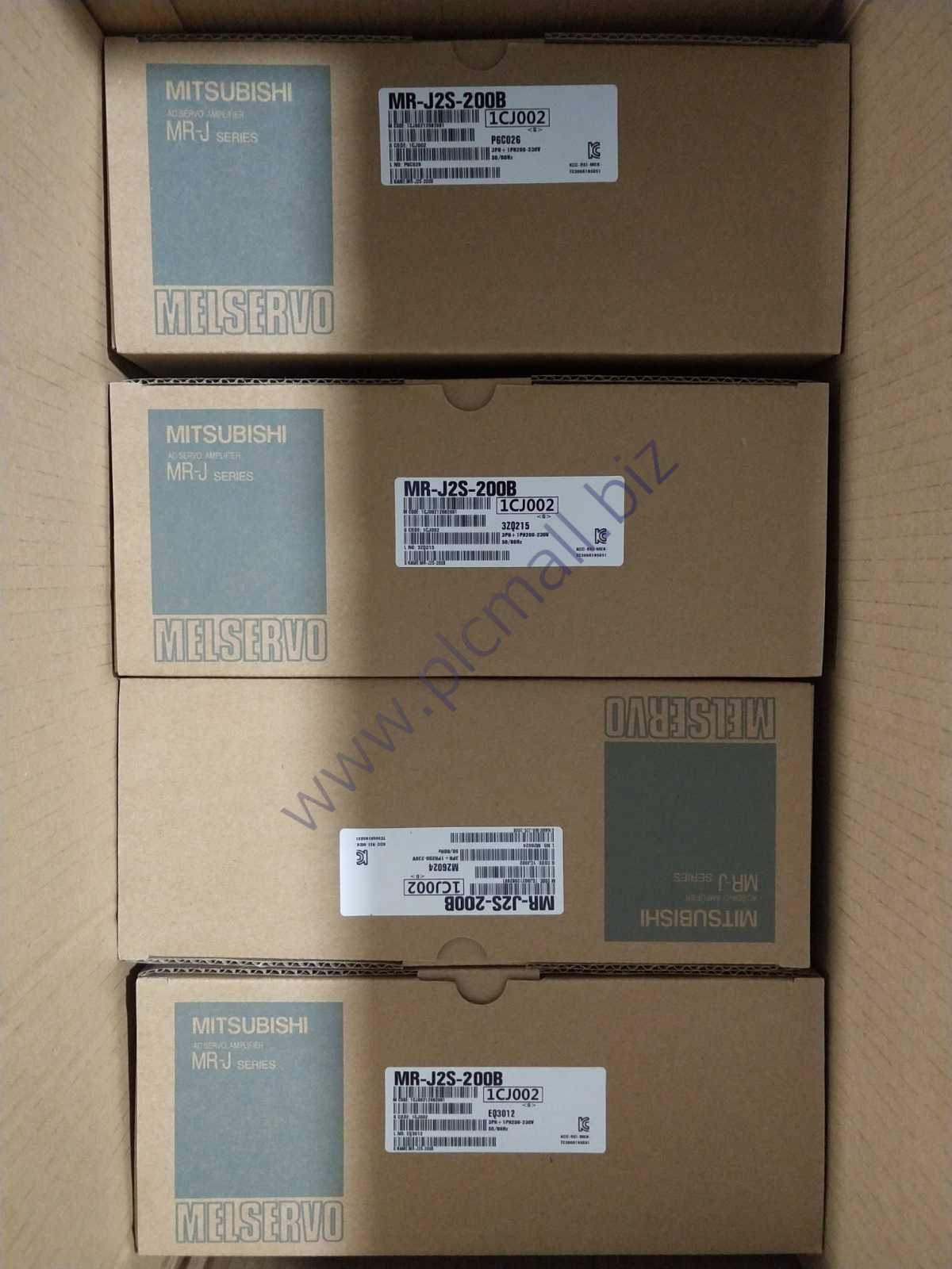 MR-J2S-200B Mitsubishi server Driver NEW IN BOX Fast transportation