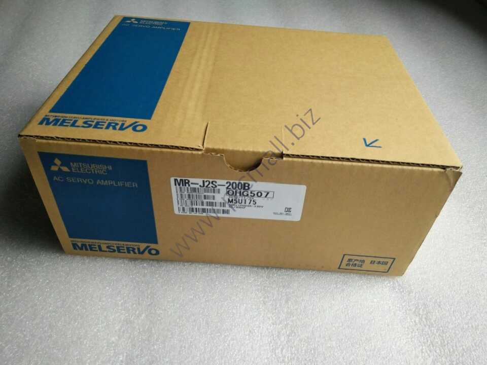MR-J2S-200B Mitsubishi server Driver NEW IN BOX Fast transportation