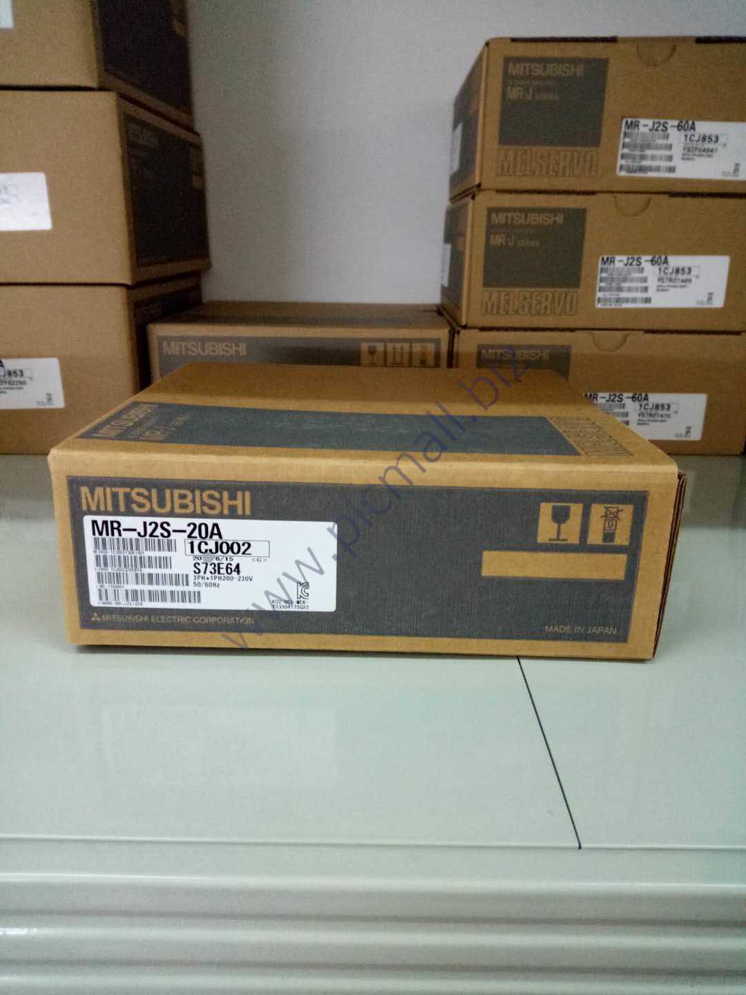 MR-J2S-20A Mitsubishi AC server Driver NEW IN BOX Fast transportation
