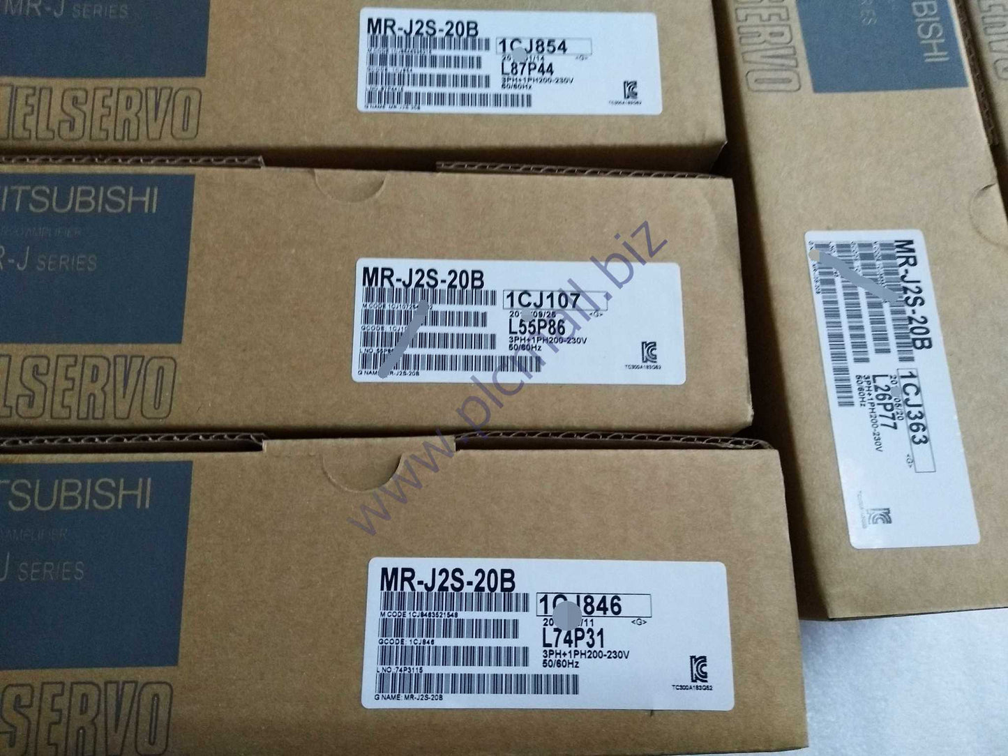 MR-J2S-20B Mitsubishi server Driver NEW IN BOX Fast transportation