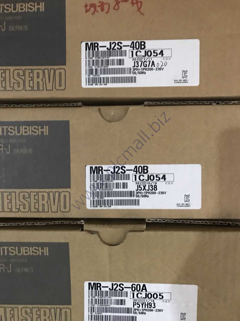 MR-J2S-40B Mitsubishi server Driver Fast transportation NEW IN BOX