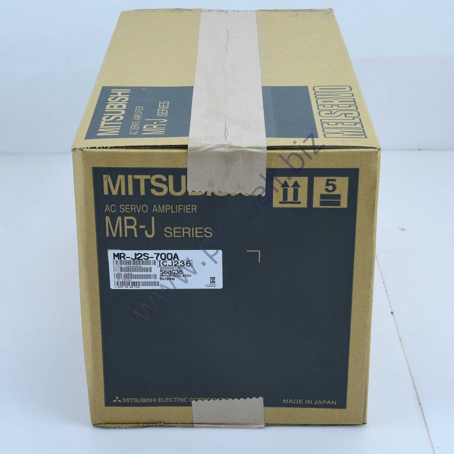 MR-J2S-700A Mitsubishi AC server Driver NEW IN BOX Fast transportation