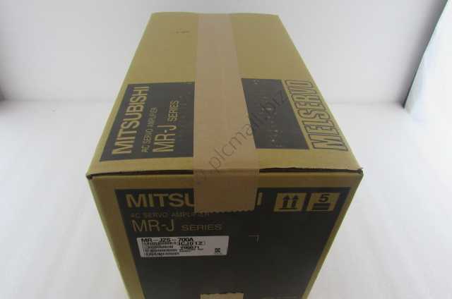 MR-J2S-700A Mitsubishi AC server Driver NEW IN BOX Fast transportation