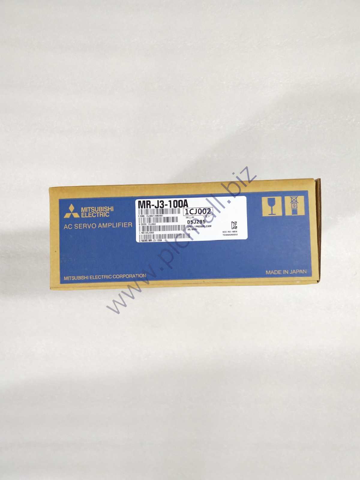 MR-J3-100A Mitsubishi AC server Driver NEW IN BOX Fast transportation