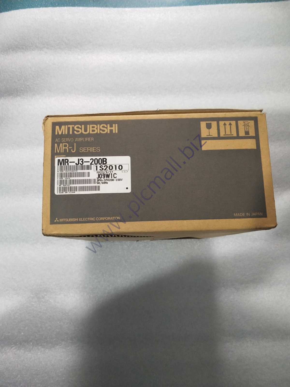 MR-J3-200B Mitsubishi AC server Driver NEW IN BOX Fast transportation