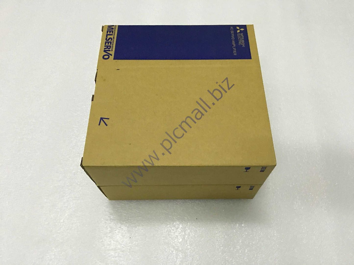MR-J4-10A Mitsubishi AC server Driver NEW IN BOX Fast transportation