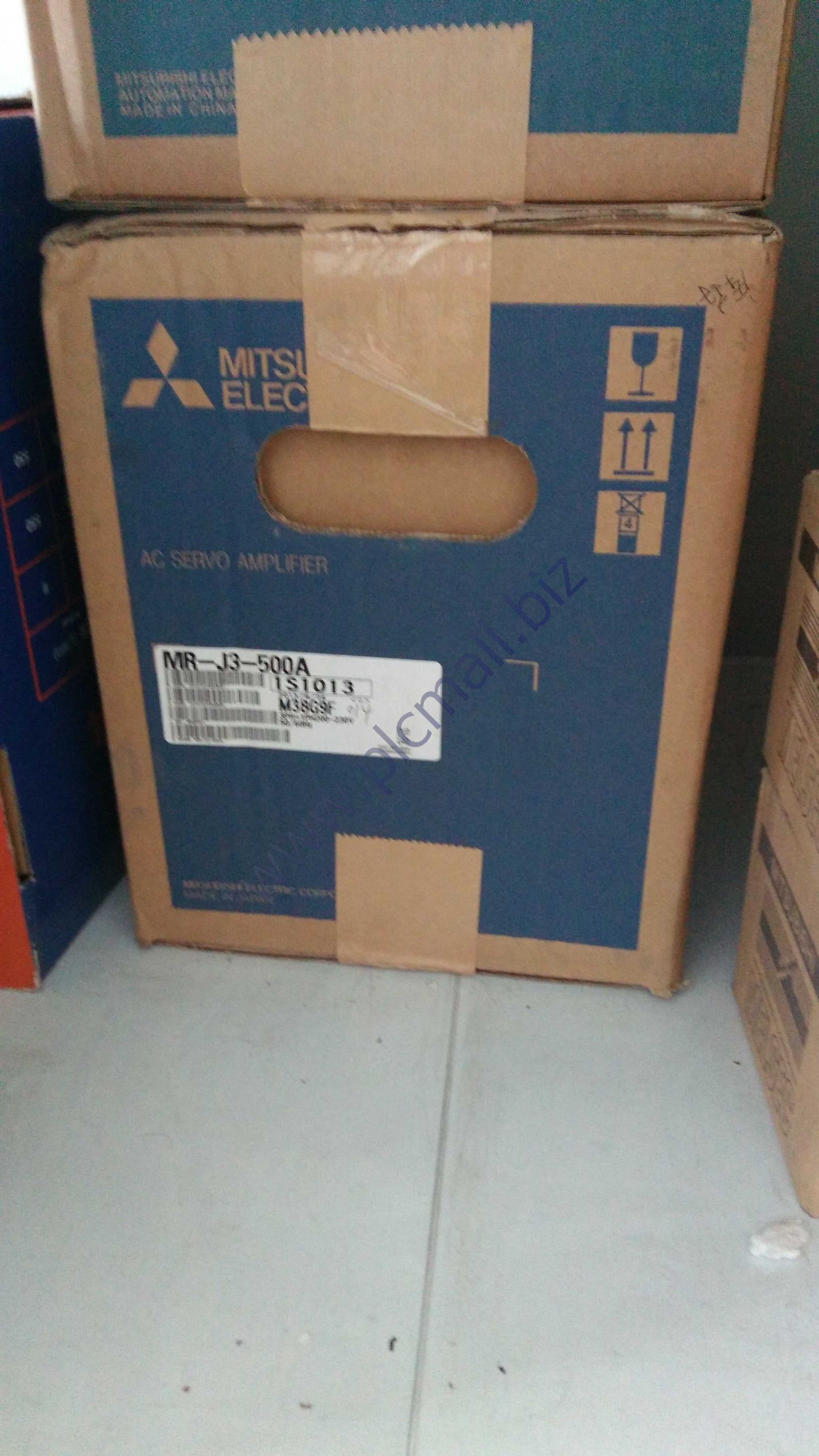 MR-J3-500A Mitsubishi AC server Driver NEW IN BOX Fast transportation