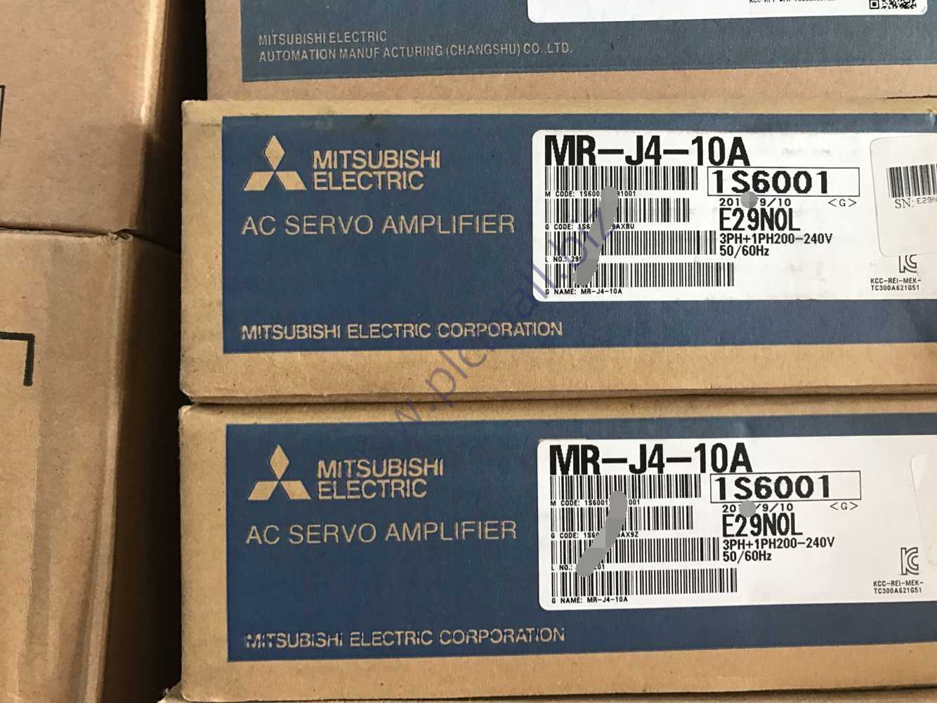 MR-J4-10A Mitsubishi AC server Driver NEW IN BOX Fast transportation