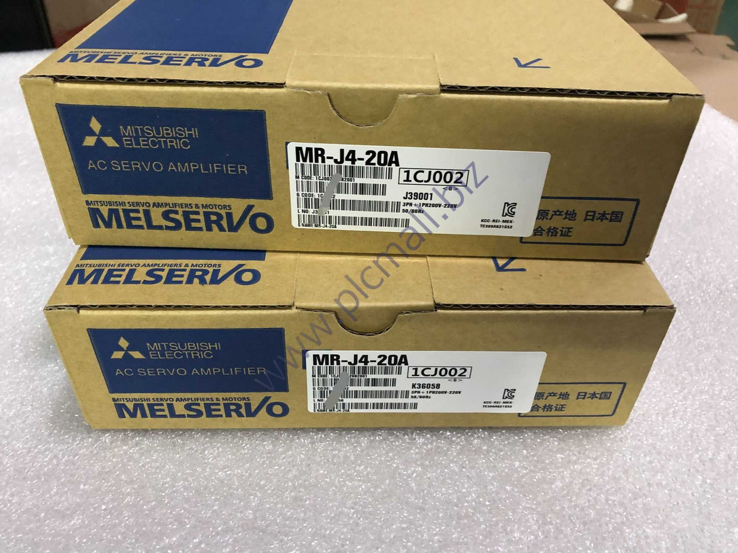 MR-J4-20A Mitsubishi AC server Driver NEW IN BOX Fast transportation