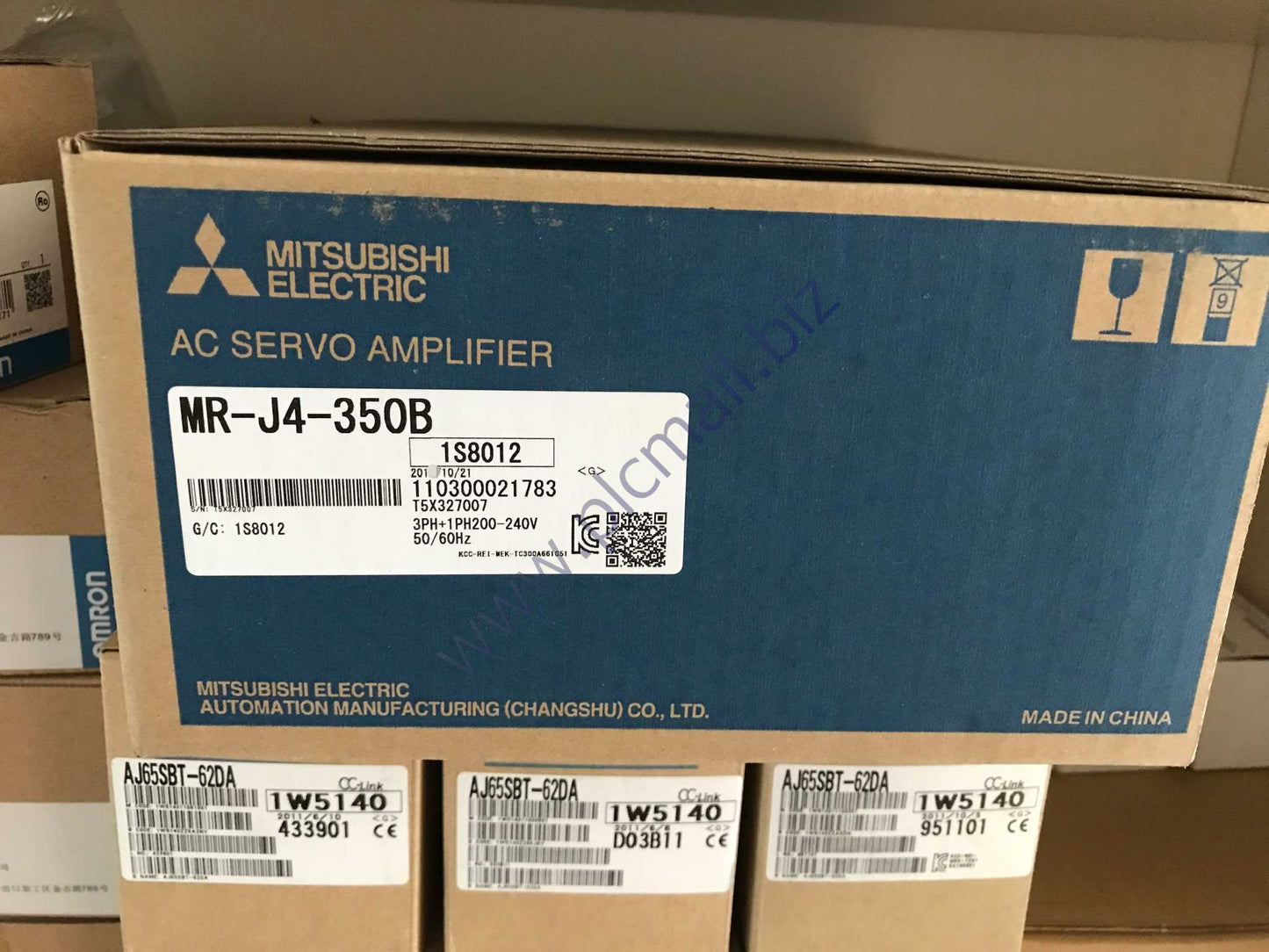 MR-J4-350B Mitsubishi AC server Driver NEW IN BOX Fast transportation