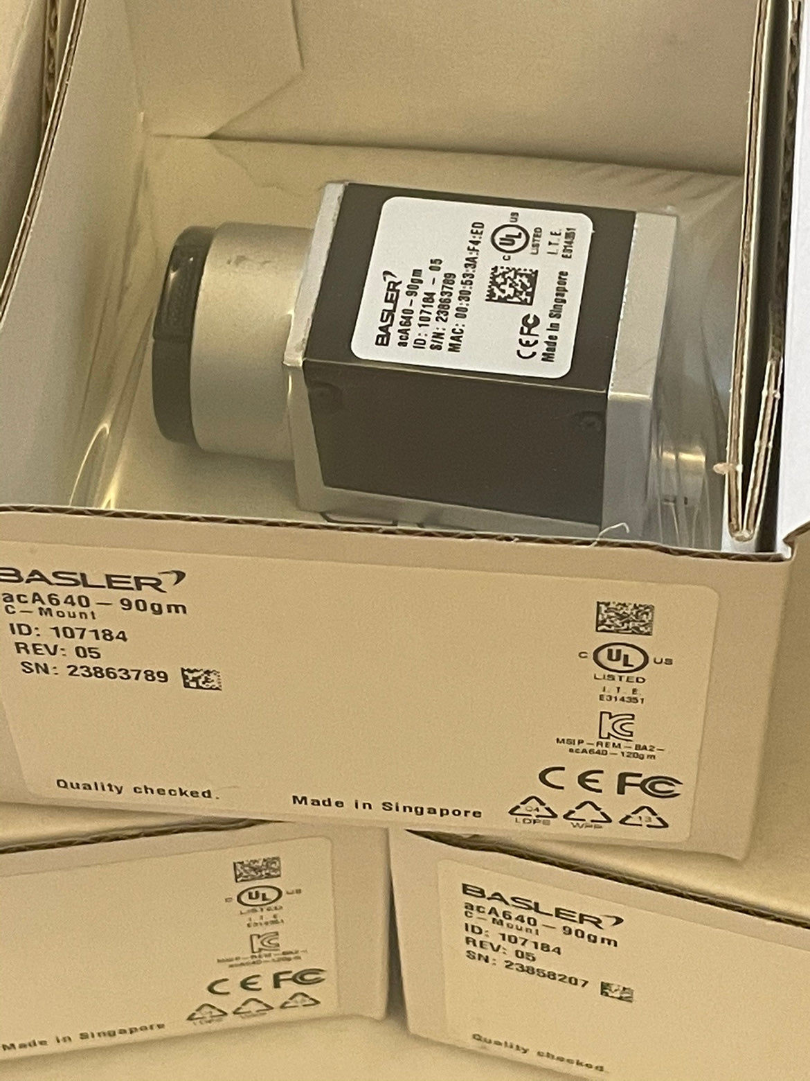 ACA640-90GM Basler Industrial Camera Brand New Fastshipping
