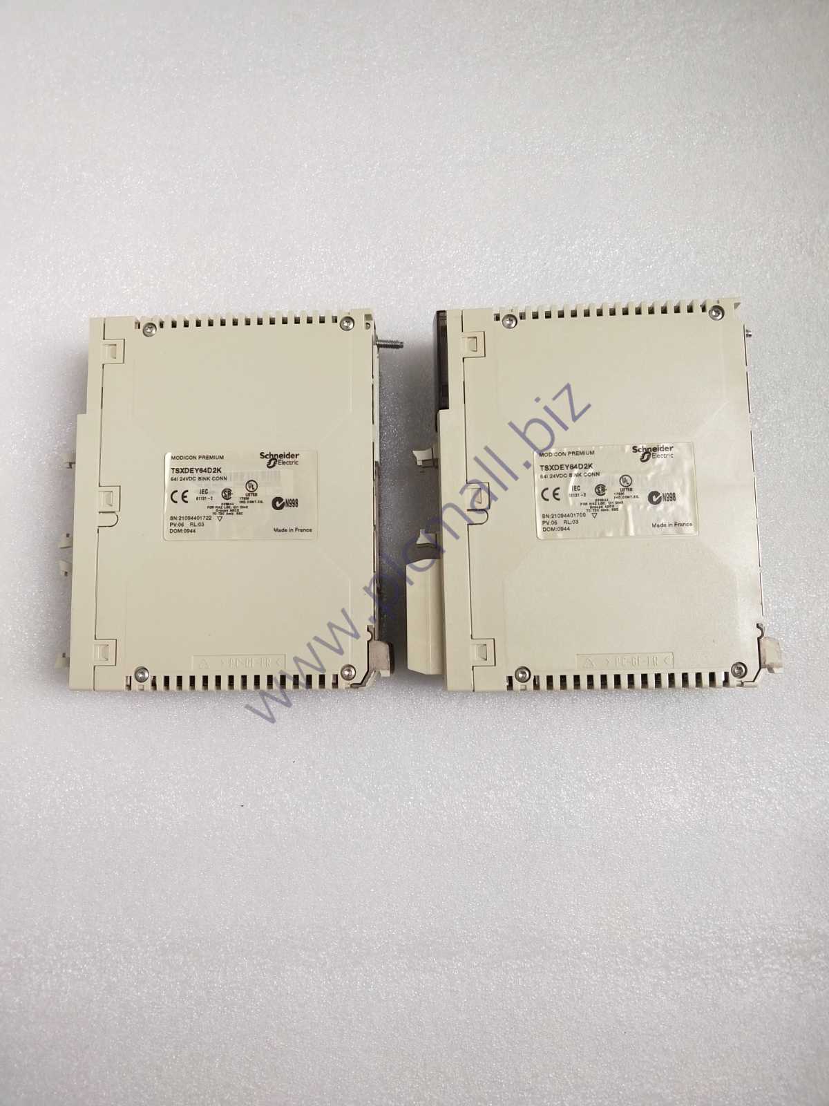 TSXDEY64D2K Schneider discrete input module Modicon Premium - USED