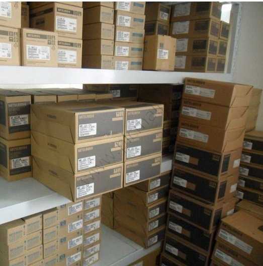 MR-J4-500A4-RJ    Servo Drive