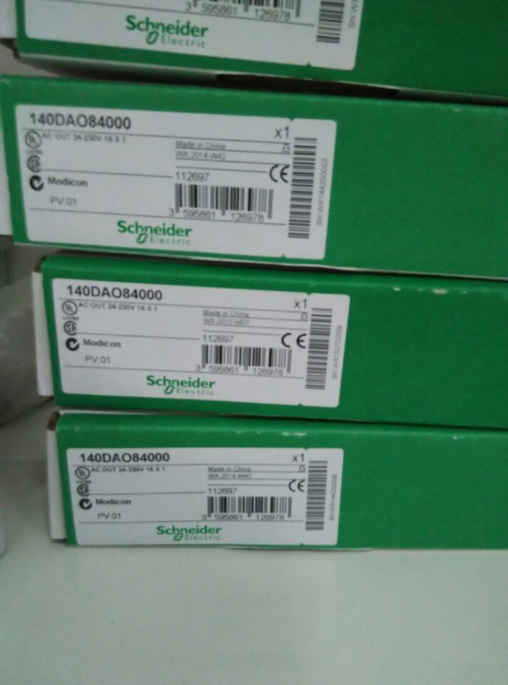 140DAO84000 Schneider discrete output module- 16 O - 20..253 V AC NEW IN BOX