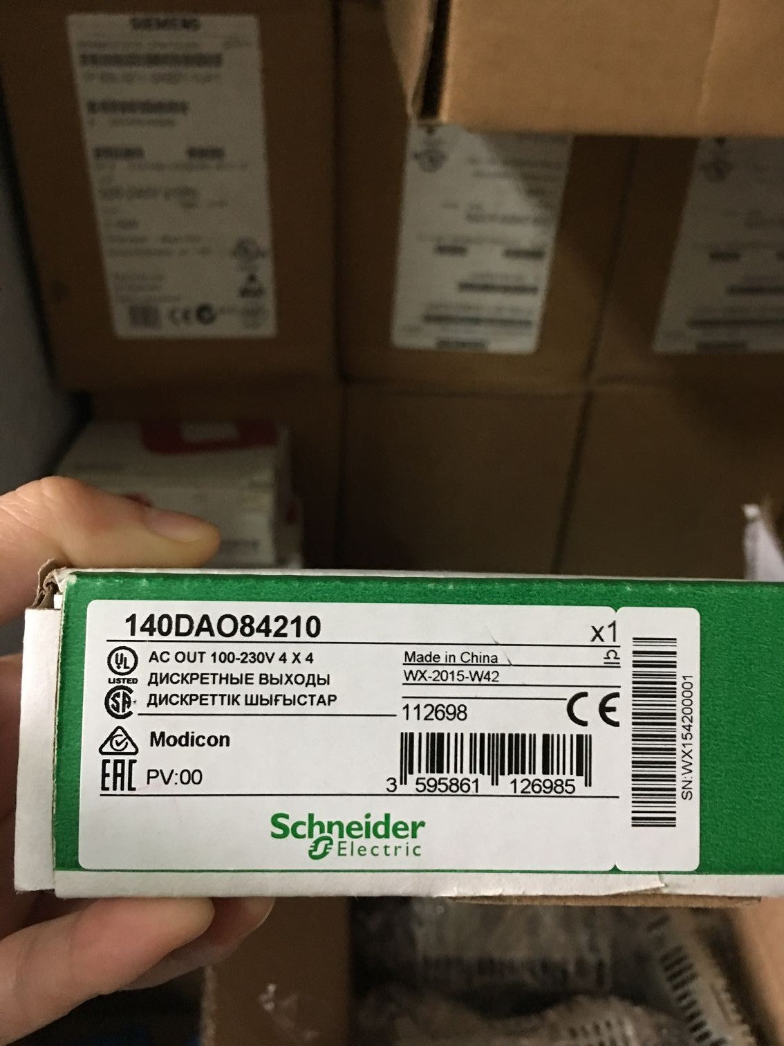 140DAO84210 Schneider discrete output module- 16 O - 83..253 V AC NEW IN BOX