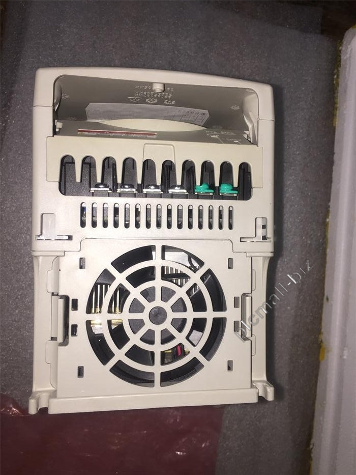 22B-D024N104 Allen Bradley PowerFlex 40- 11 kW (15 HP) AC Drive Brand new Fast shipping
