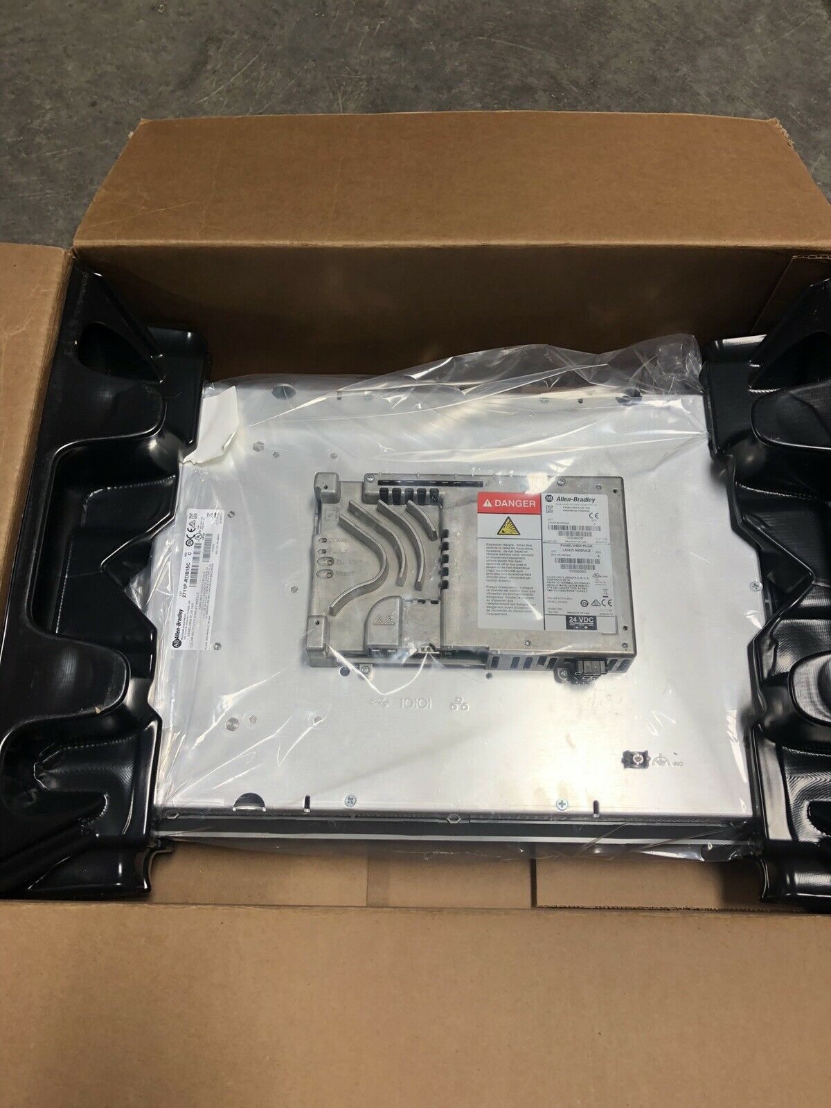 2711P-B15C4D9  Allen Bradley  PanelView Plus Terminal  Brand new  Fast delivery
