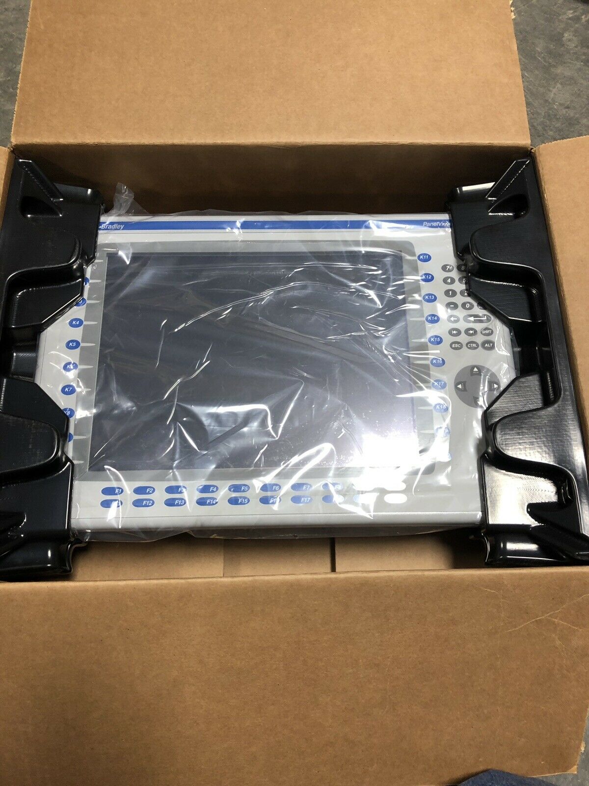 2711P-B15C4D9  Allen Bradley  PanelView Plus Terminal  Brand new  Fast delivery
