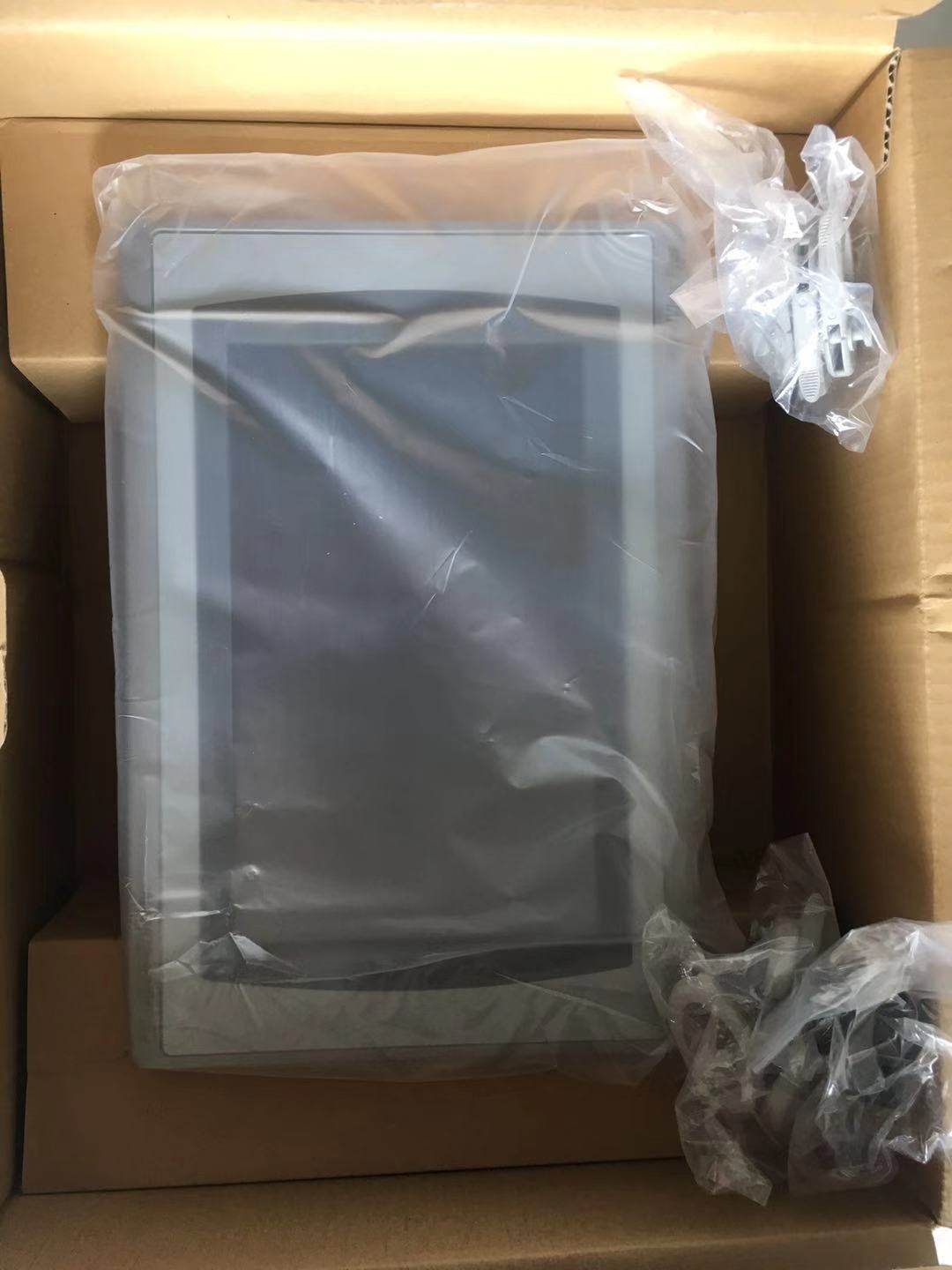 2711P-T9W21D8S  Allen Bradley  PanelView Plus 7 Standard 900W  Brand new Fast delivery
