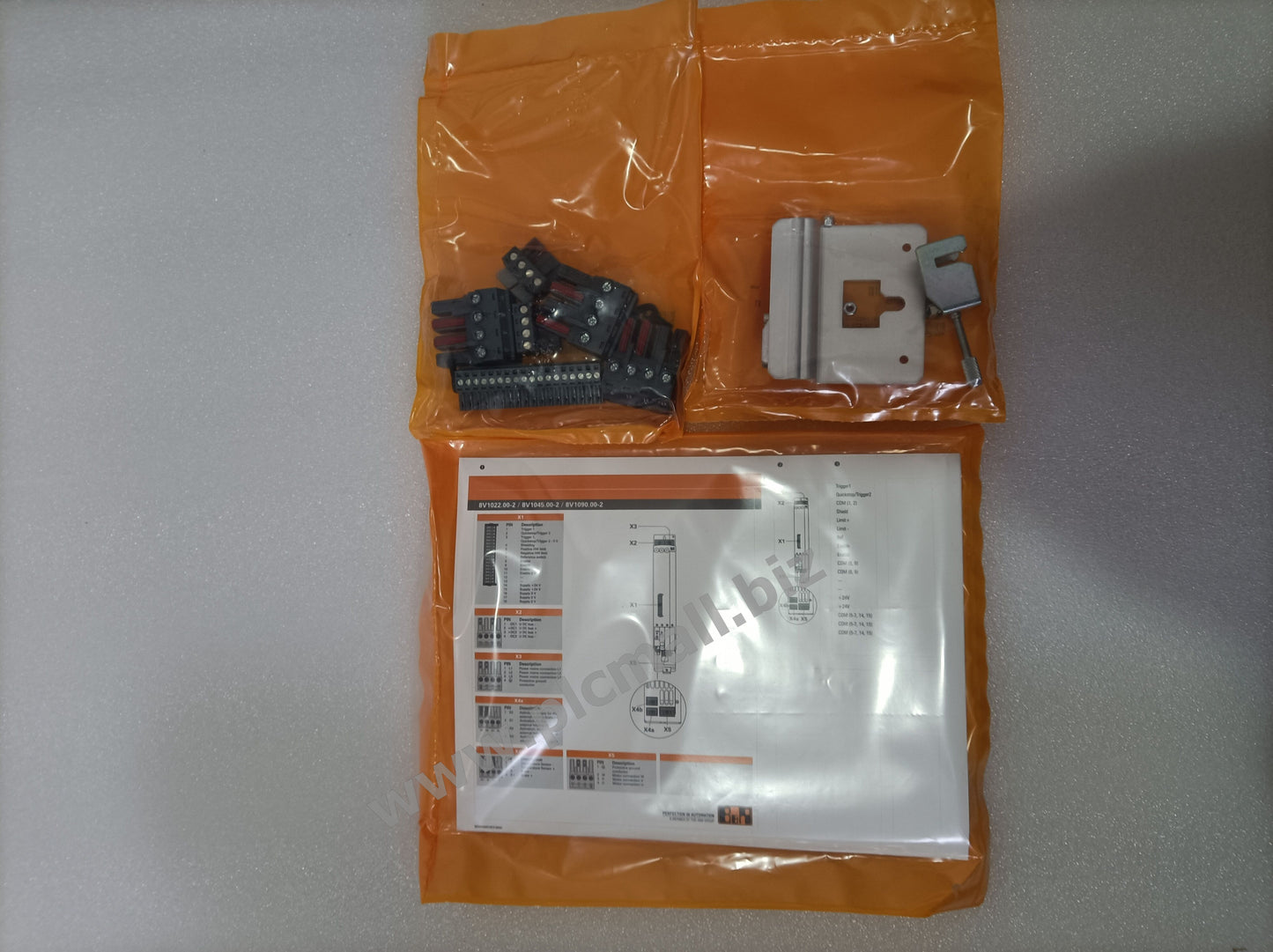 2 pcs 8V1090.00-2 B&R Brand New Fast Shipping By DHL