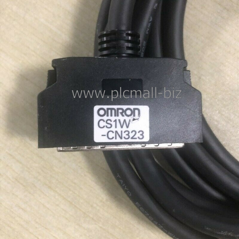 CS1W-CN323 Omron Extension cable Brand new