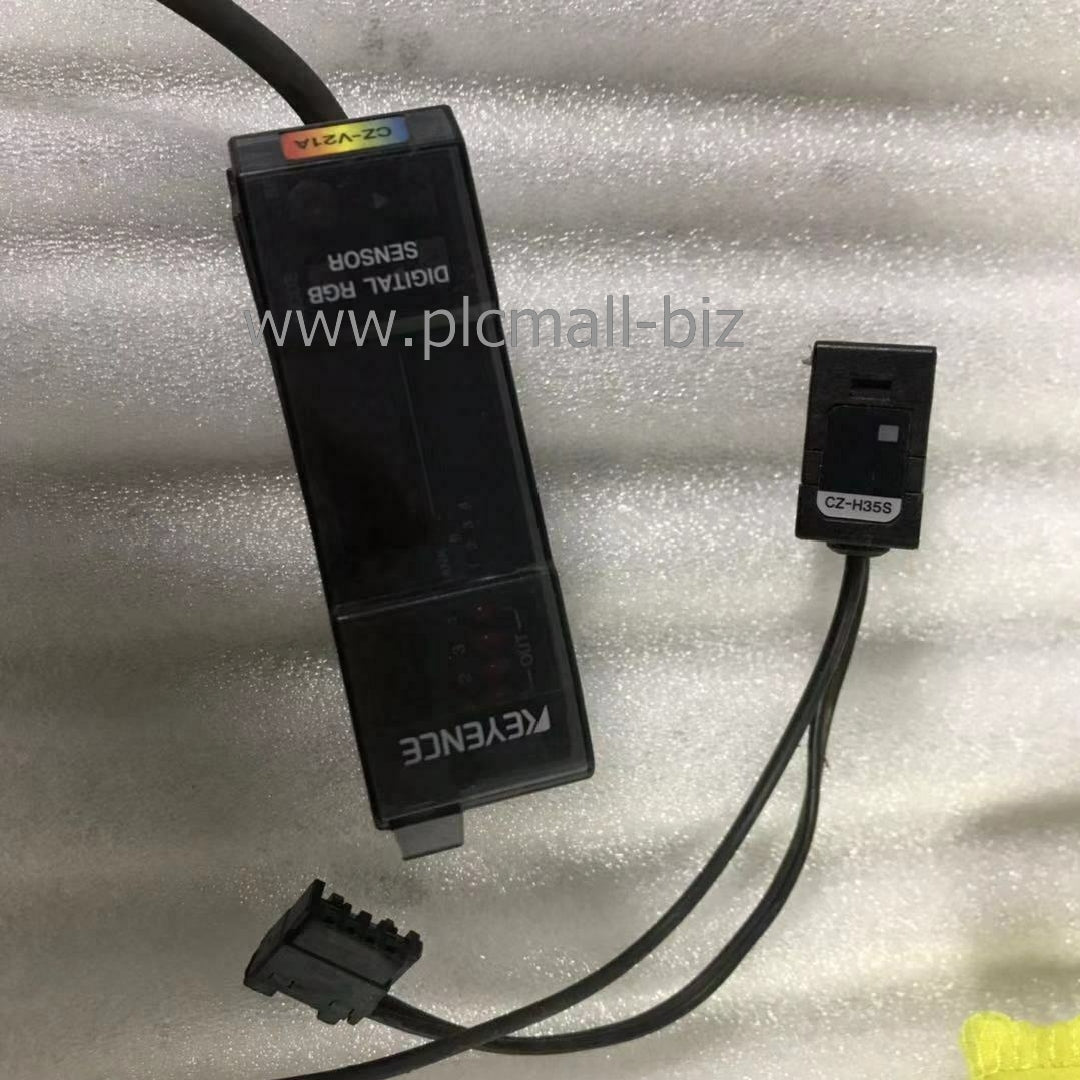 CS1W-CN323 Omron Extension cable Brand new