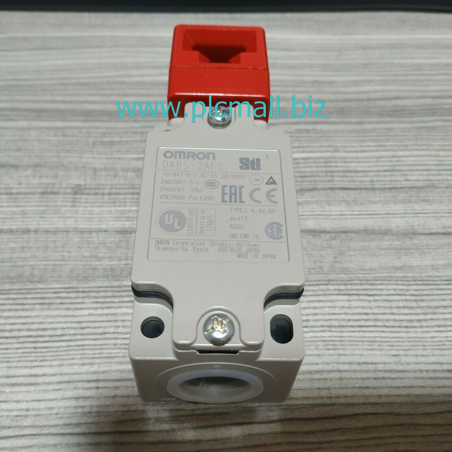 D4BS-2AFS Omron Safety door switch Brand new