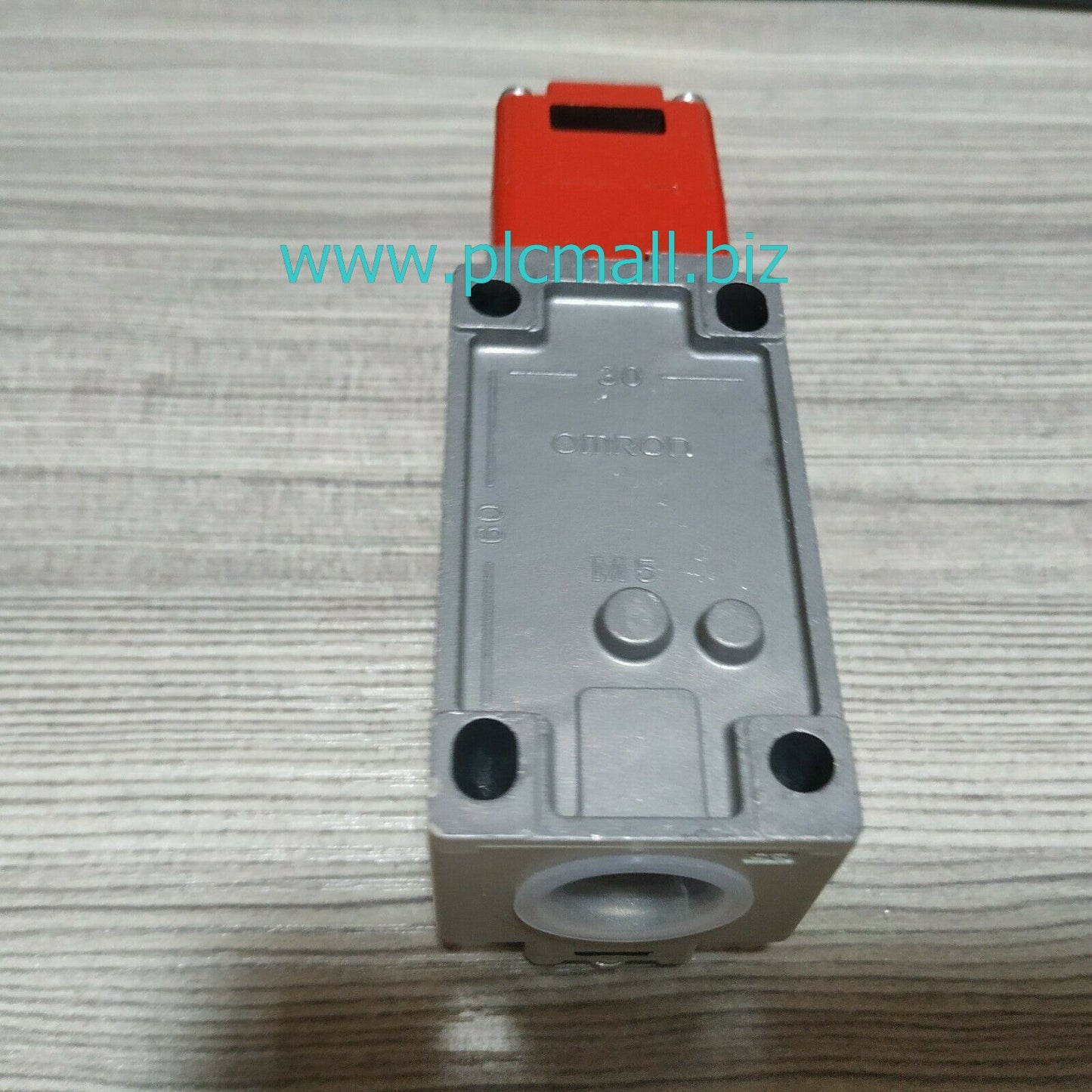 D4BS-2AFS Omron Safety door switch Brand new