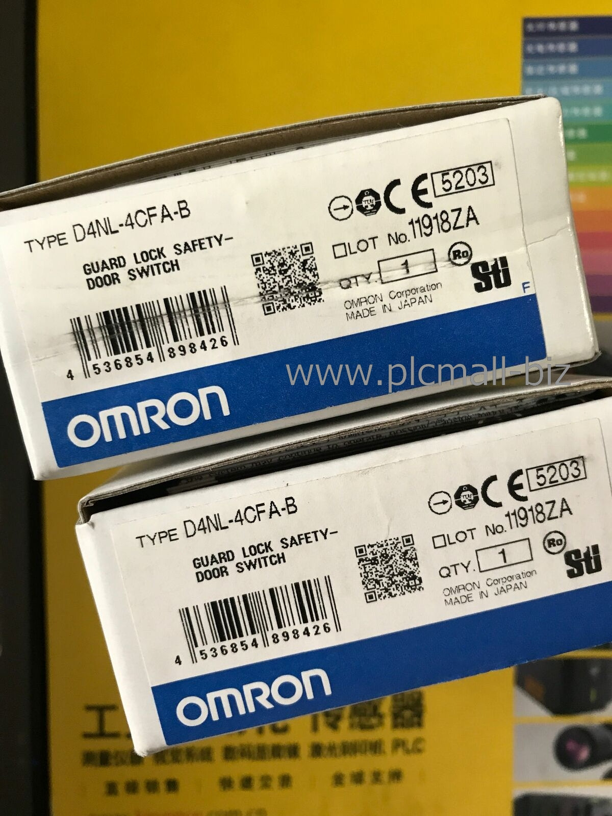 D4NL-4CFA-B Omron Safety door switch Brand new
