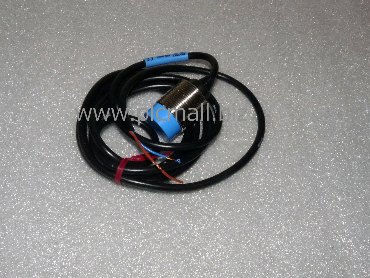 EV-130U KEYENCE Proximity switch sensor  Brand New