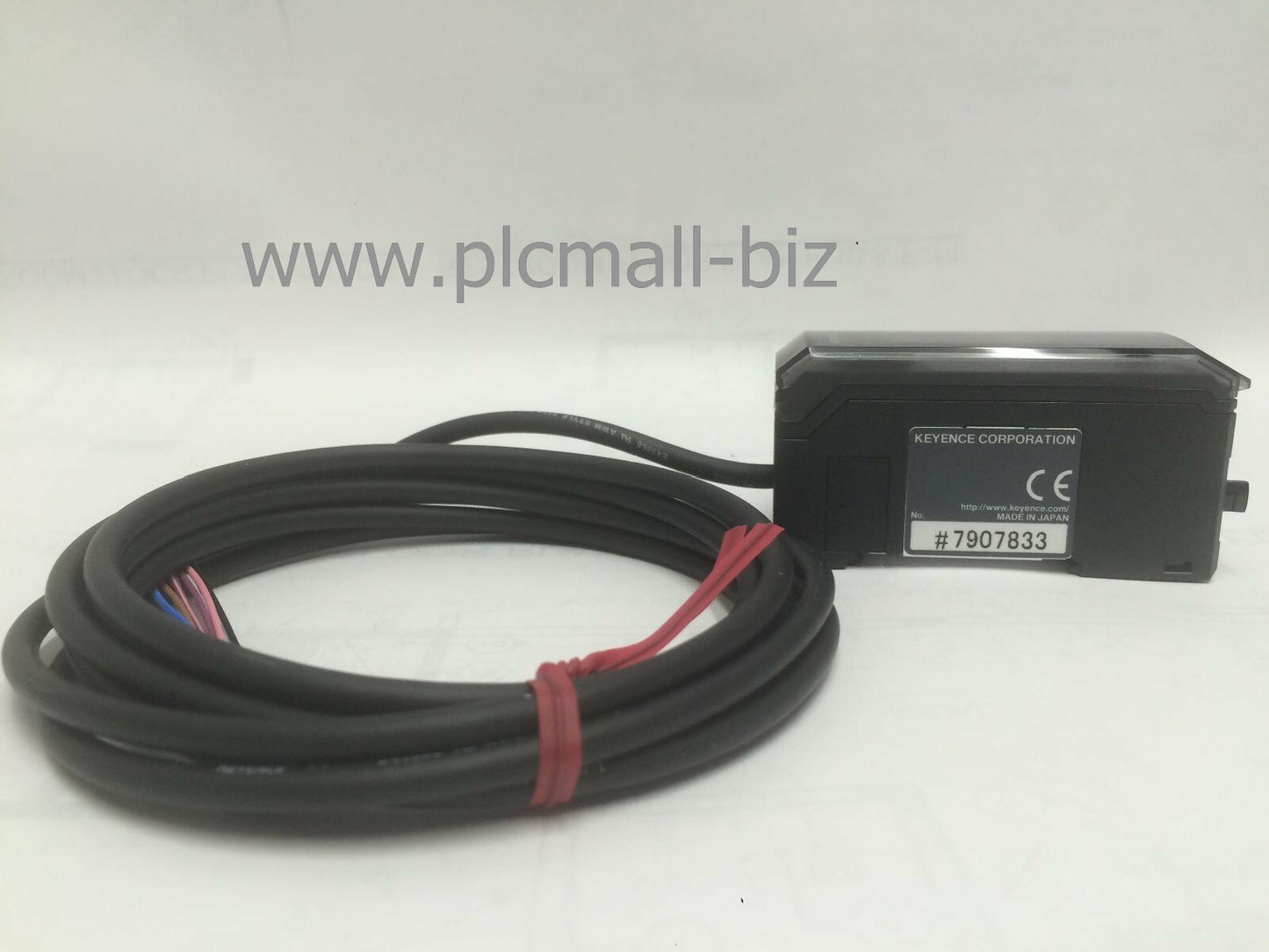 GT-72A KEYENCE Laser displacement sensor Brand New