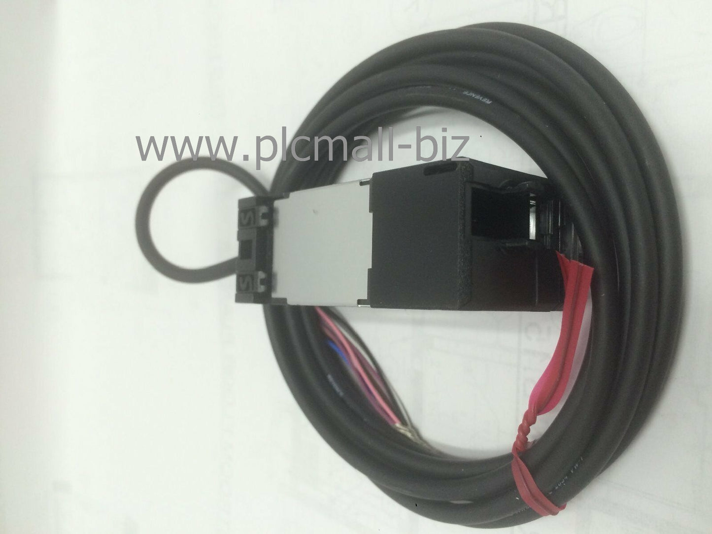 GT-72A KEYENCE Laser displacement sensor Brand New