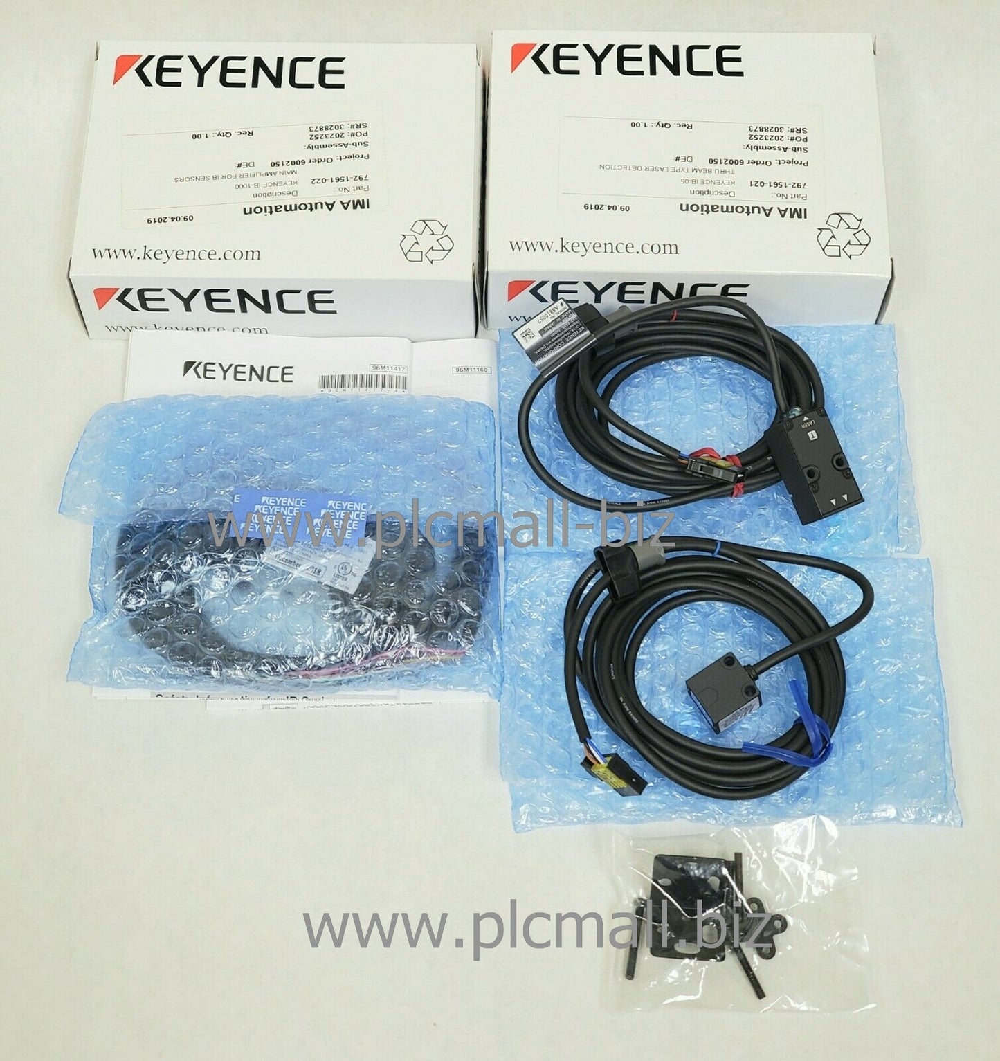 IB-05 KEYENCE Laser discrimination sensor  Brand New