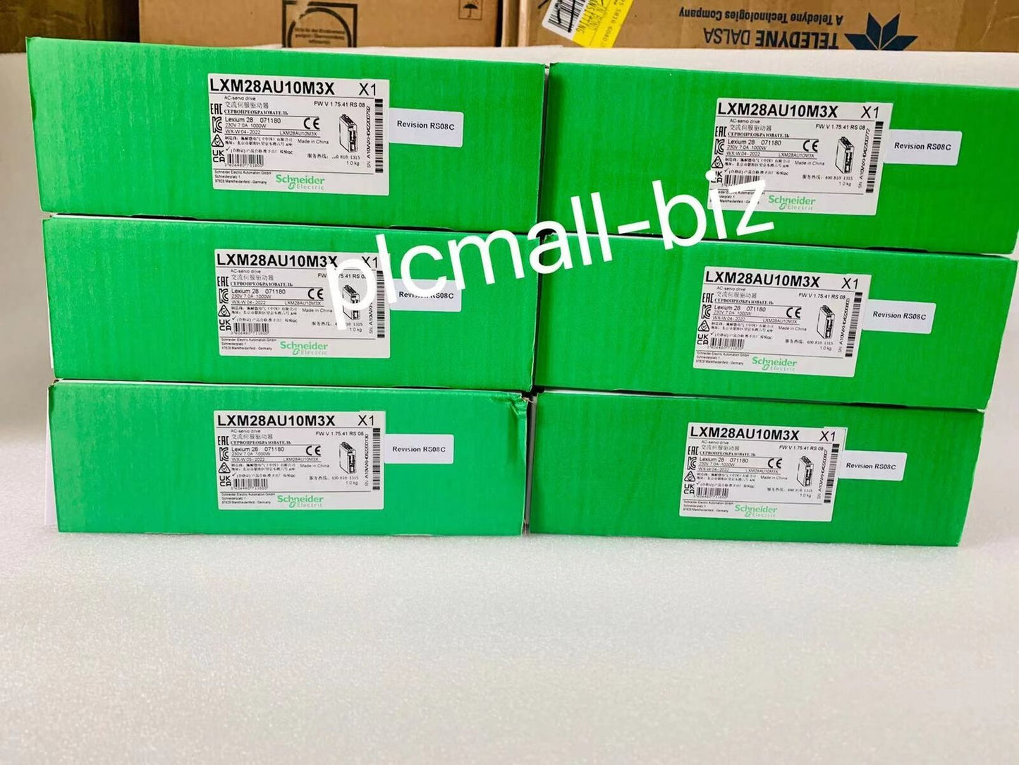 LXM28AU10M3X Schneider servo drive brand new