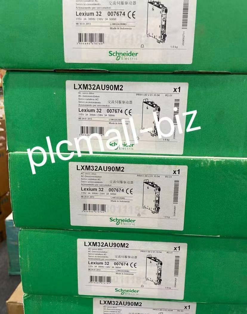 LXM32AU90M2 Schneider Servo driver brand new