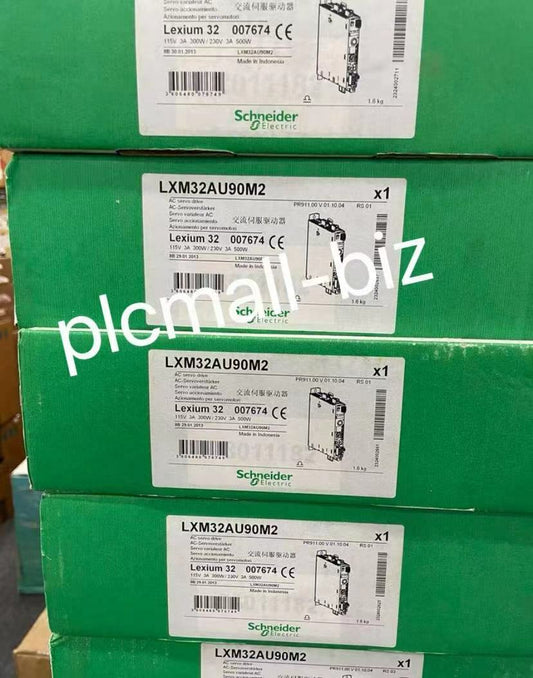 LXM32AU90M2 Schneider Servo driver brand new